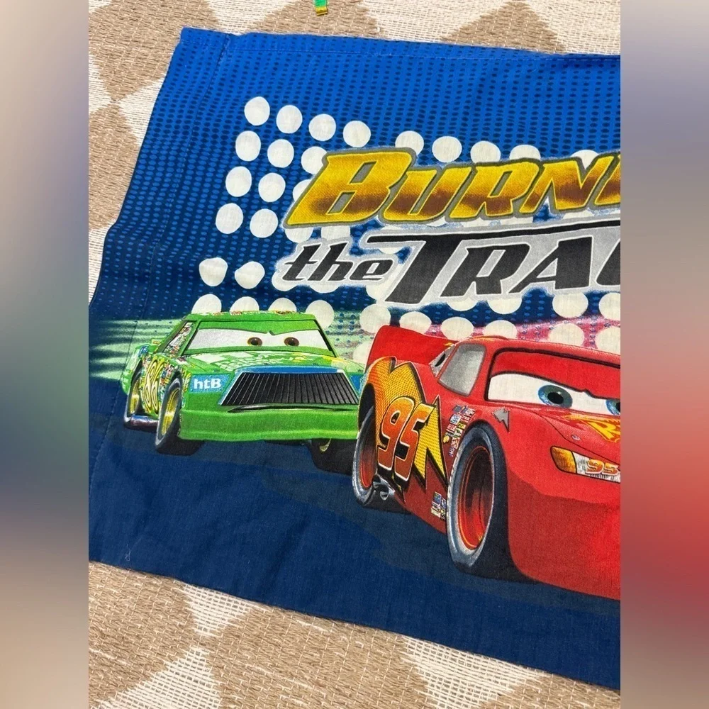 SET Vintage 2009 Disney Pixar Cars Movie pillowcase sham lightning mcqueen